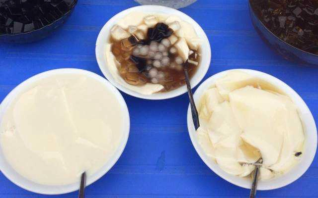 Ăn vặt Bác Huệ - Tào Phớ