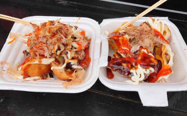 Ăn vặt Bánh Bạch Tuộc Takoyaki Nguyên Con