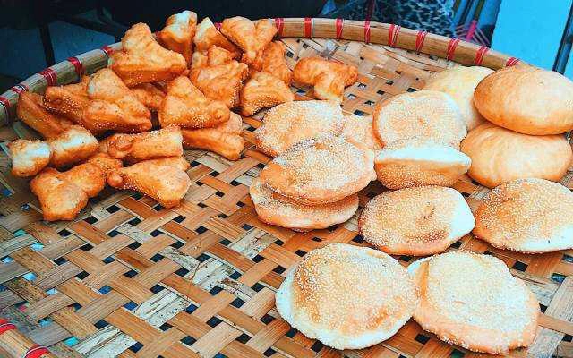 Ăn vặt Bánh Bao Chiên & Bánh Quẩy Đùi Gà - Quan Nhân