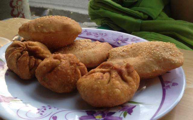 Ăn vặt Bánh Bao Chiên - Vũ Bảo