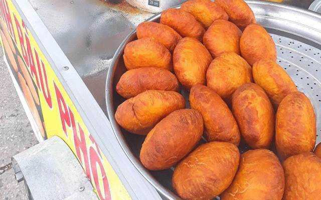 Ăn vặt Bánh Bầu Phô Mai - Nguyễn Tất Thành
