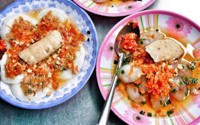 Ăn vặt Bánh Bèo - Chợ Hoàng Hoa Thám