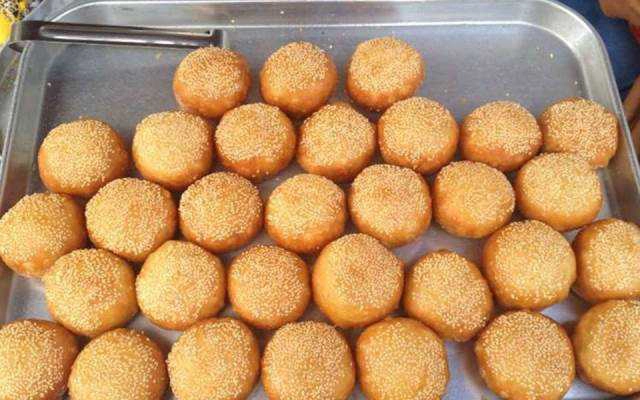 Ăn vặt Bánh Cam - Cách Mạng Tháng 8