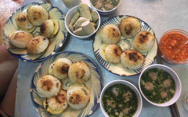 Ăn vặt Bánh Căn & Bánh Xèo Xíu Mại