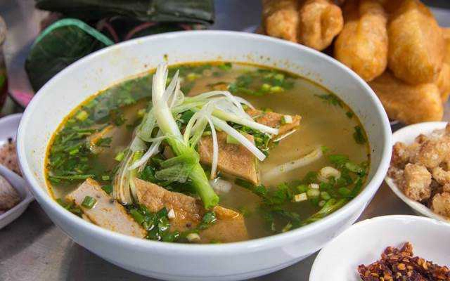 Ăn vặt Bánh Canh Bà Nga