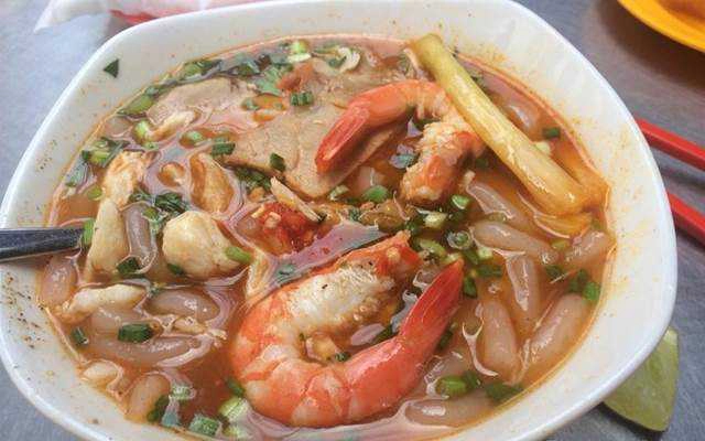 Ăn vặt Bánh Canh Cua - Tôn Thất Đạm