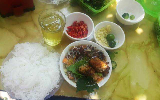 Ăn vặt Bánh Cuốn Nóng, Bún Chả & Nem Rán - Vĩnh Hồ