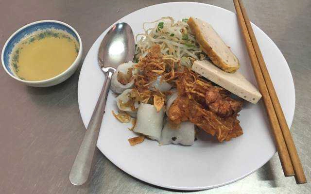 Ăn vặt Bánh Cuốn Nóng Ngân Hàng