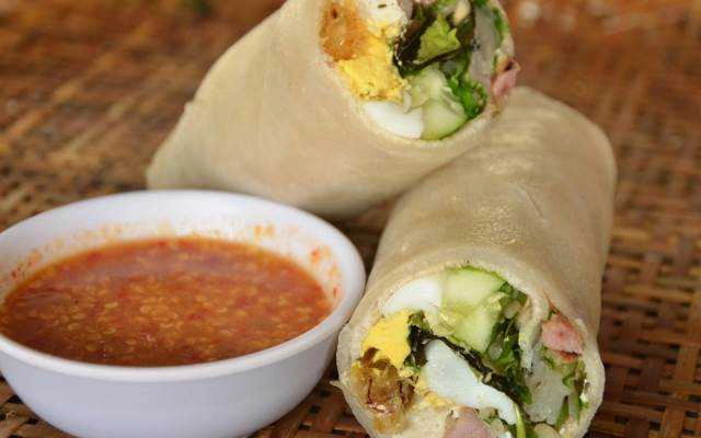 Ăn vặt Bánh Cuốn Tây Sơn - Võ Thành Trang