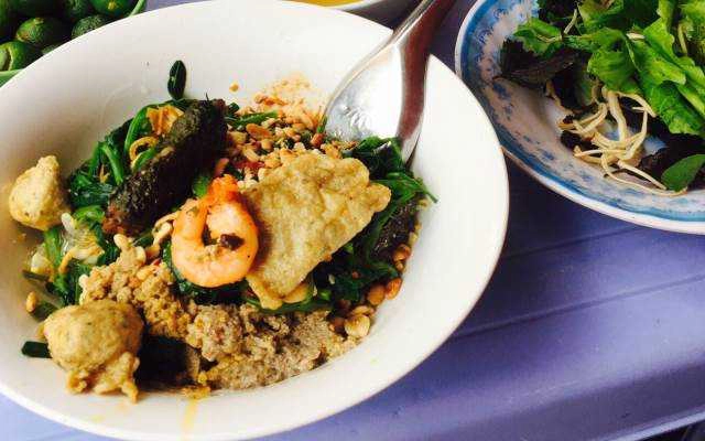 Ăn vặt Bánh Đa Cua Hải Phòng - Nguyễn Công Hoan