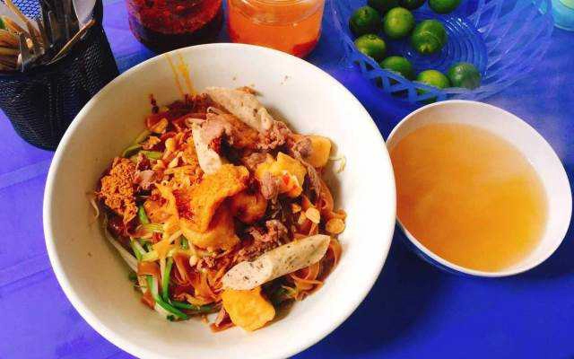 Ăn vặt Bánh Đa Cua & Miến Trộn - Đê La Thành Nhỏ
