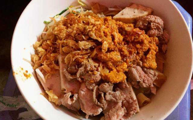 Ăn vặt Bánh Đa Trộn - Gầm Cầu