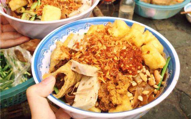Ăn vặt Bánh Đa Trộn - Vườn Hoa Quán Thánh