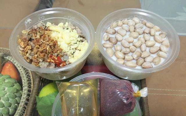 Ăn vặt Bánh Đúc Nóng - Giò Chả Lan Hương - Võ Thị Sáu