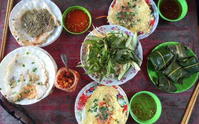 Ăn vặt Bánh Ép Na