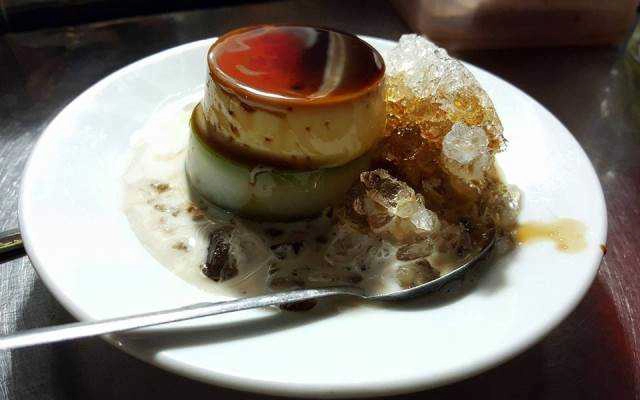 Ăn vặt Bánh Flan & Chè - Hoàng Hoa Thám