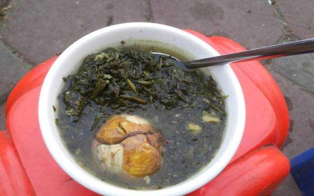 Ăn vặt Bánh Giò & Trứng Vịt Lộn Ngải Cứu