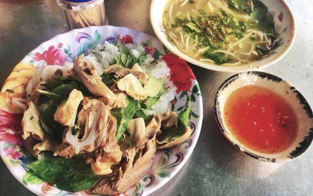 Ăn vặt Bánh Hỏi Cháo Lòng - Lê Hồng Phong