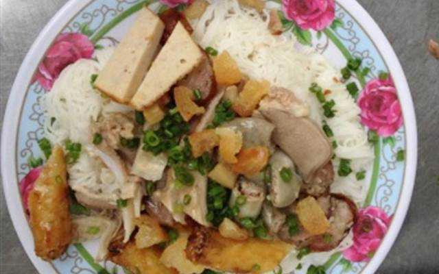 Ăn vặt Bánh Hỏi Quyên - Lê Lai