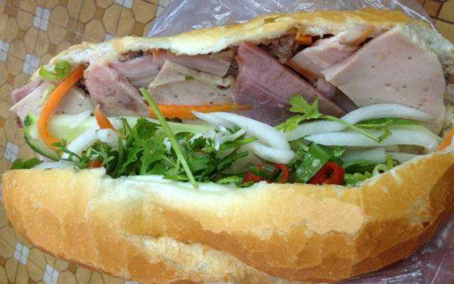 Ăn vặt Bánh Mì 3 Cô
