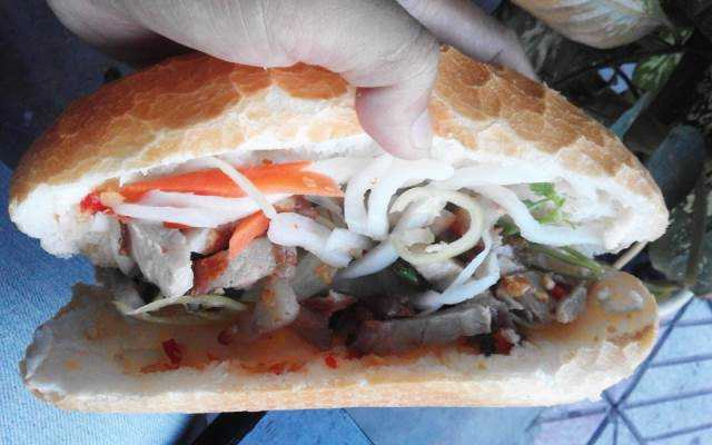 Ăn vặt Bánh Mì