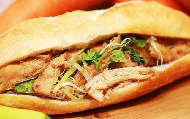 Ăn vặt Bánh Mì Alo...ha!