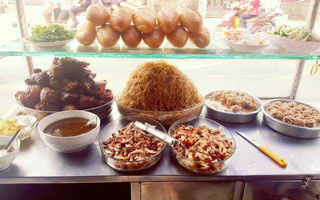 Ăn vặt Bánh Mì Bà Bảy