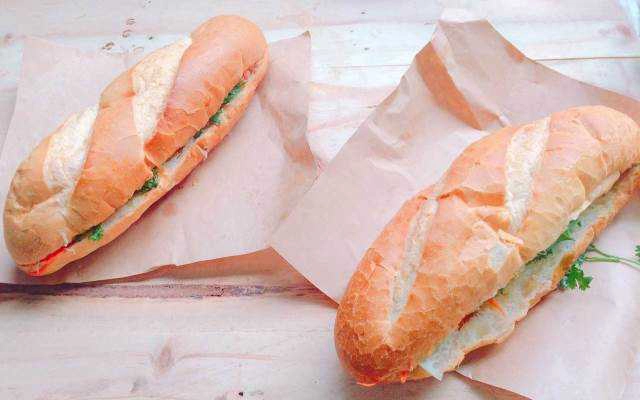 Ăn vặt Bánh Mì Bami Hiip - Ngõ Huyện