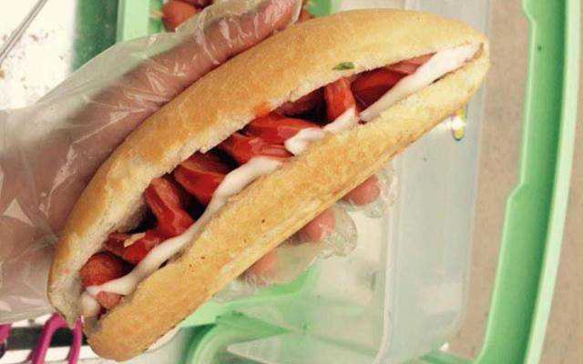 Ăn vặt Bánh Mì Bạn Nâu