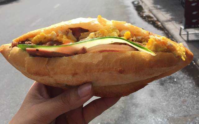 Ăn vặt Bánh Mì Bích - Chợ Thủ Dầu Một