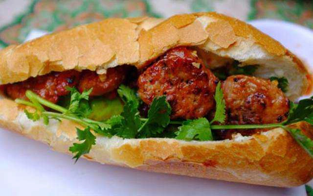 Ăn vặt Bánh Mì Bình Dân