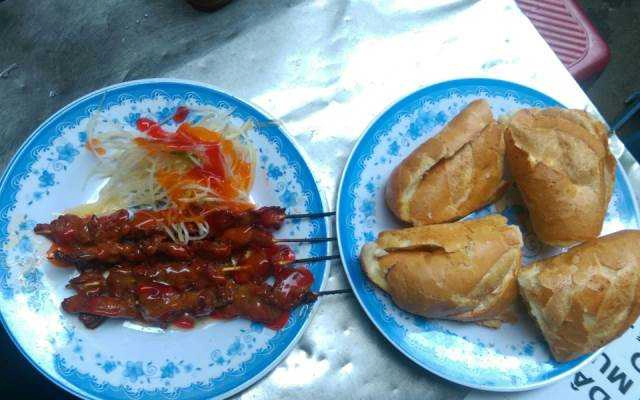Ăn vặt Bánh Mì Bò Nướng