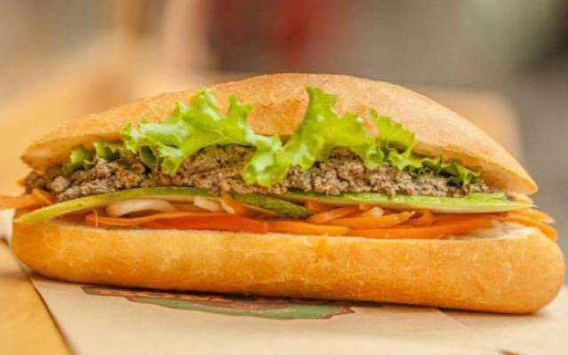 Ăn vặt Bánh Mì Bôm Bốp - Hoa Lư
