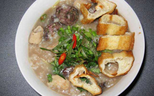 Ăn vặt Bánh Mì & Cháo Lòng - Lê Lợi