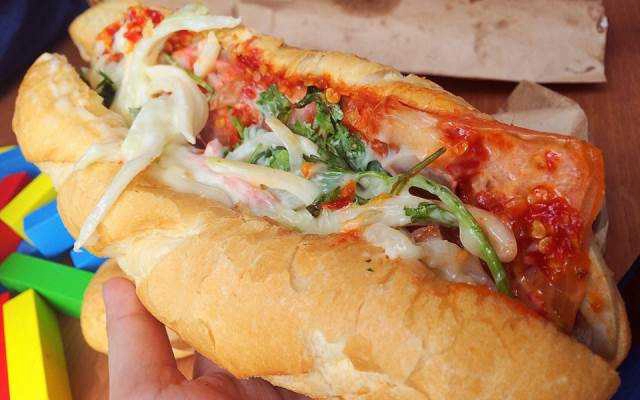 Ăn vặt Bánh Mì Cô Ánh