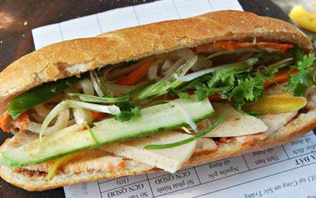 Ăn vặt Bánh Mì Cô Lan - Bánh Mì, Bánh Bao & Trà Sữa