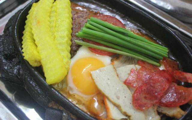 Ăn vặt Bánh Mì Cô Long - Nguyễn Chí Thanh