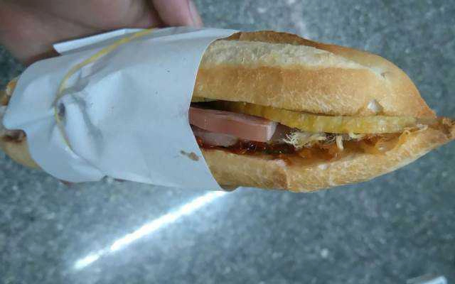 Ăn vặt Bánh Mì Đà Nẵng