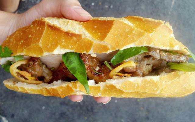 Ăn vặt Bánh Mì Đăng Long