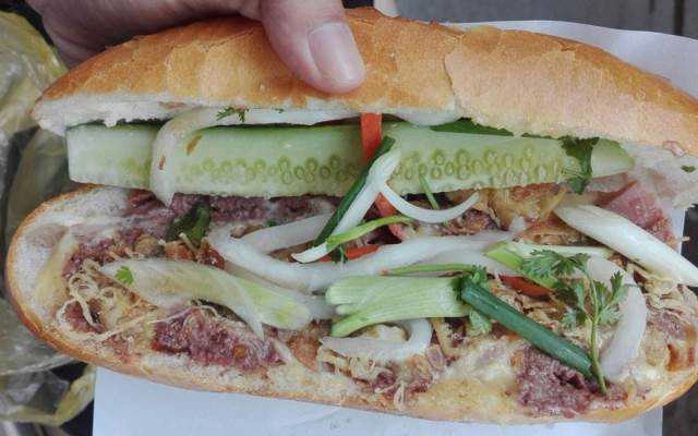 Ăn vặt Bánh Mì Đỗ Duy Thanh