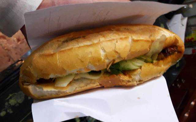 Ăn vặt Bánh Mì Gia Huy - Xuân Thủy