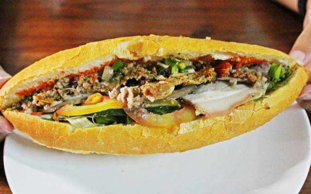 Ăn vặt Bánh Mì Hà Nội - Đường Số 8