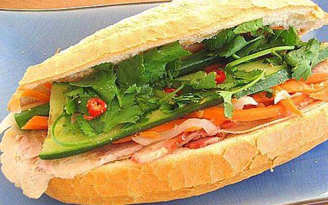 Ăn vặt Bánh Mì Hà Nội - Hẻm 7A Thành Thái