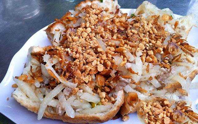 Ăn vặt Bánh Mì Hấp Chợ Cô Giang
