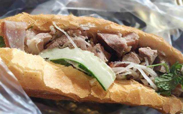 Ăn vặt Bánh Mì Heo Quay - Lý Thường Kiệt