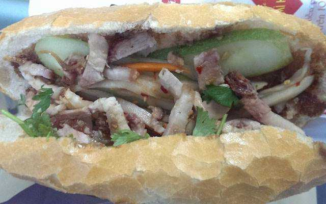 Ăn vặt Bánh Mì Hiển Mai