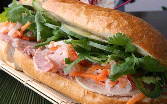 Ăn vặt Bánh Mì - Hồ Xuân Hương