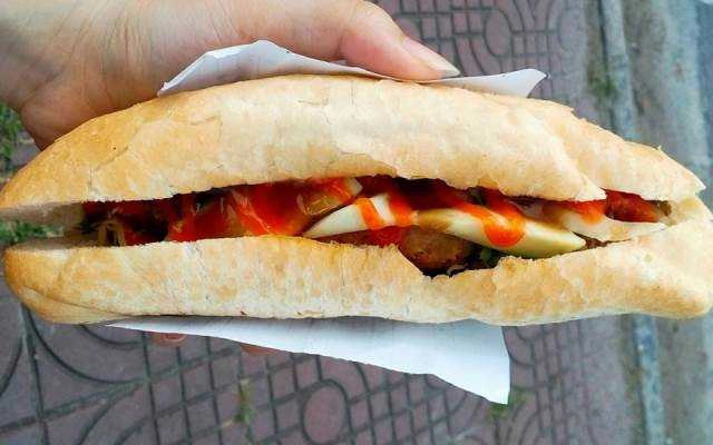 Ăn vặt Bánh Mì Hoa Hồng