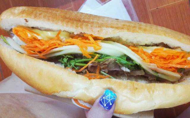 Ăn vặt Bánh Mì & Kimbap - Lê Thanh Nghị