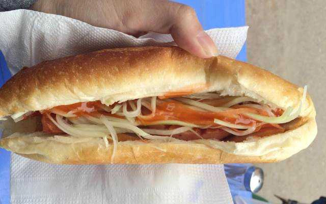 Ăn vặt Bánh Mì Lê
